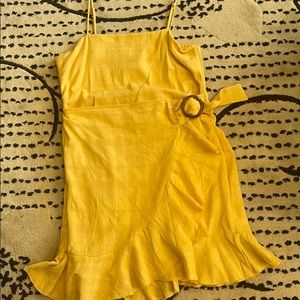 Super cute wrap dress with flowy bottom